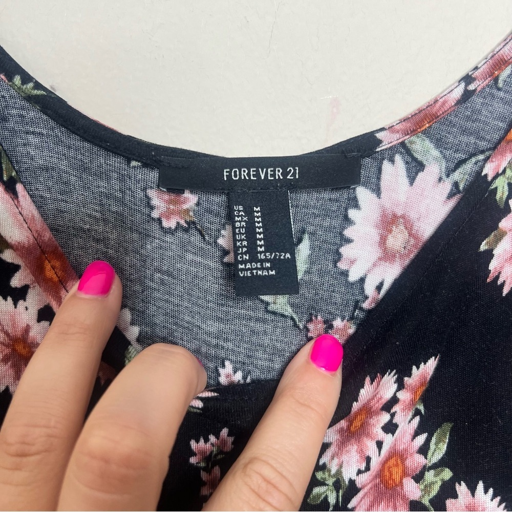 Forever21 | Romper - Picture 2 of 3
